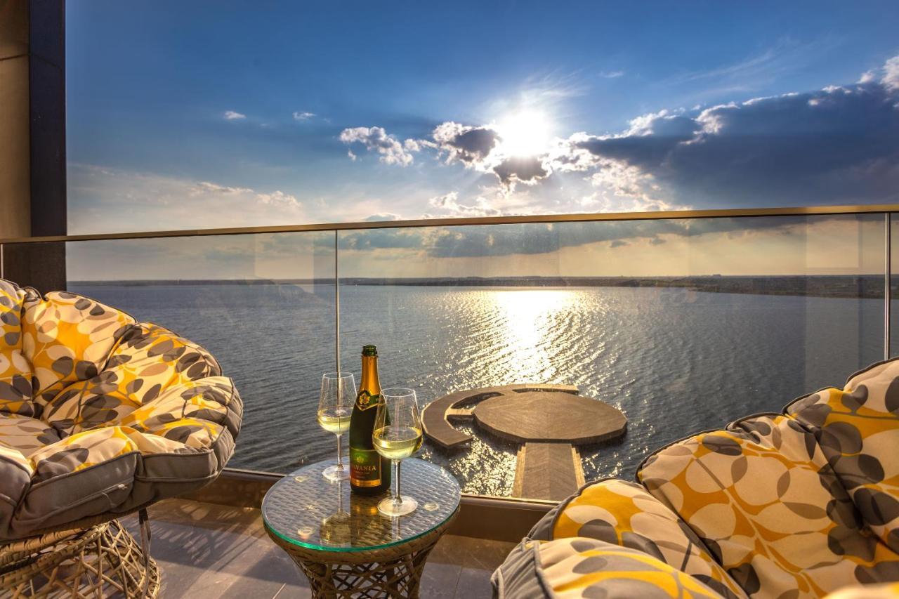 Amazing Sunset View Apart Mamaia